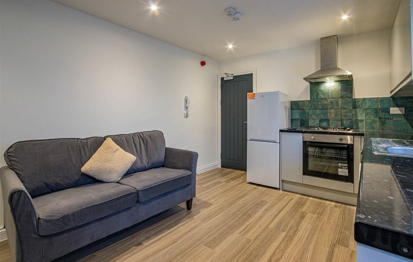 Colum Road, Cathays, Cardiff - Image 1